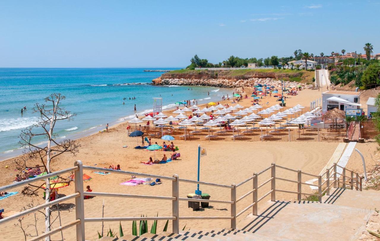 Апартаменты Affittimoderni Avola Lido Экстерьер фото